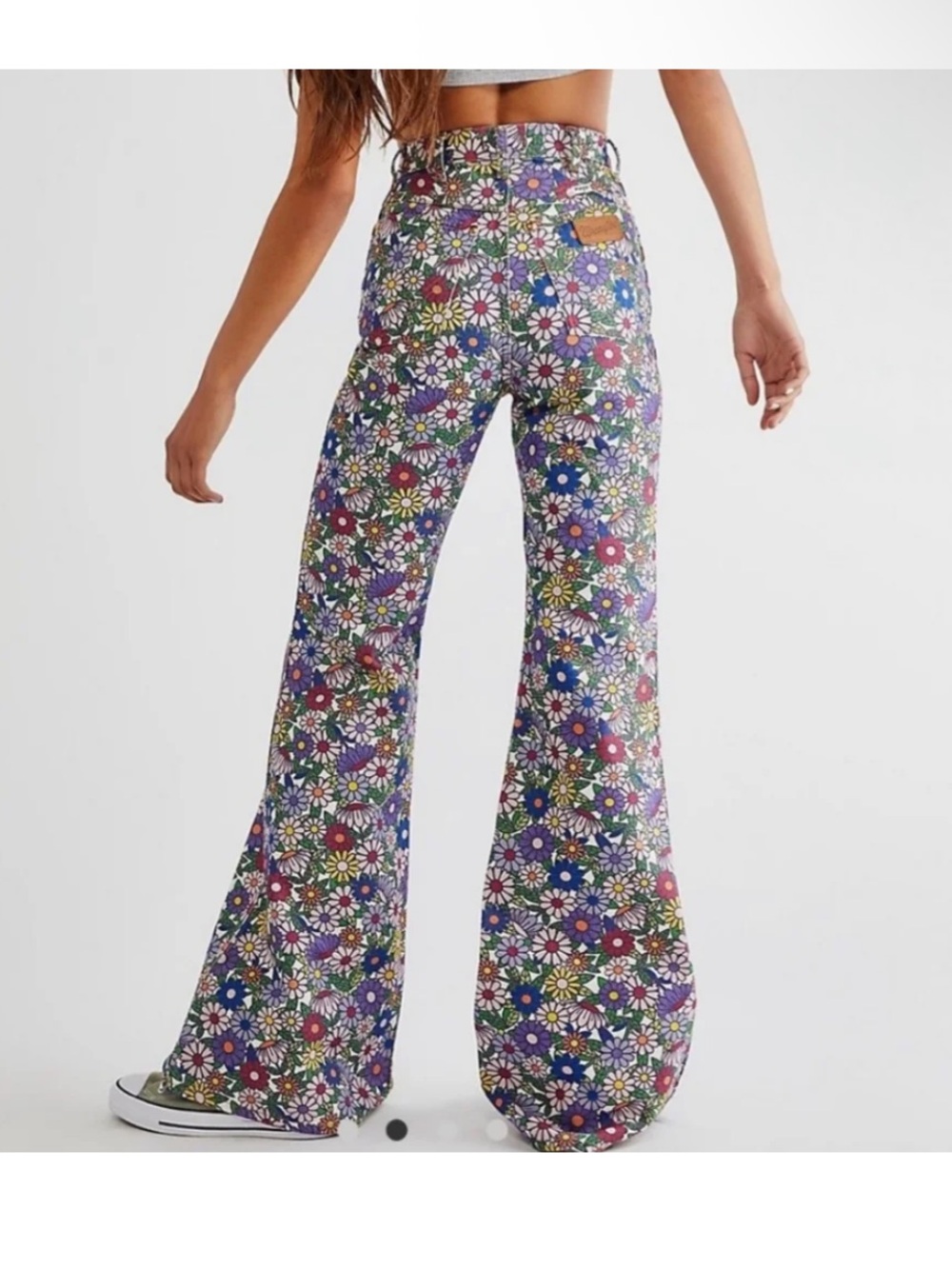 Wrangler "Wanderer" High Rise Floral Flare Jeans Size 31 - Picture 3 of 12